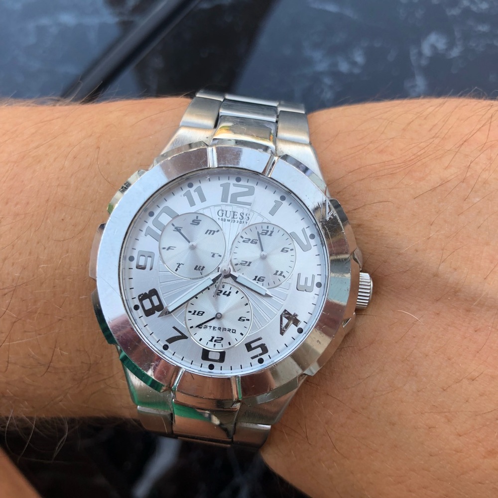 Guess G10179G